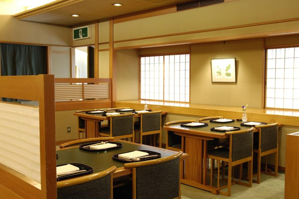 Royal Oak Hotel Spa & Gardens Otsu Eksteriør bilde