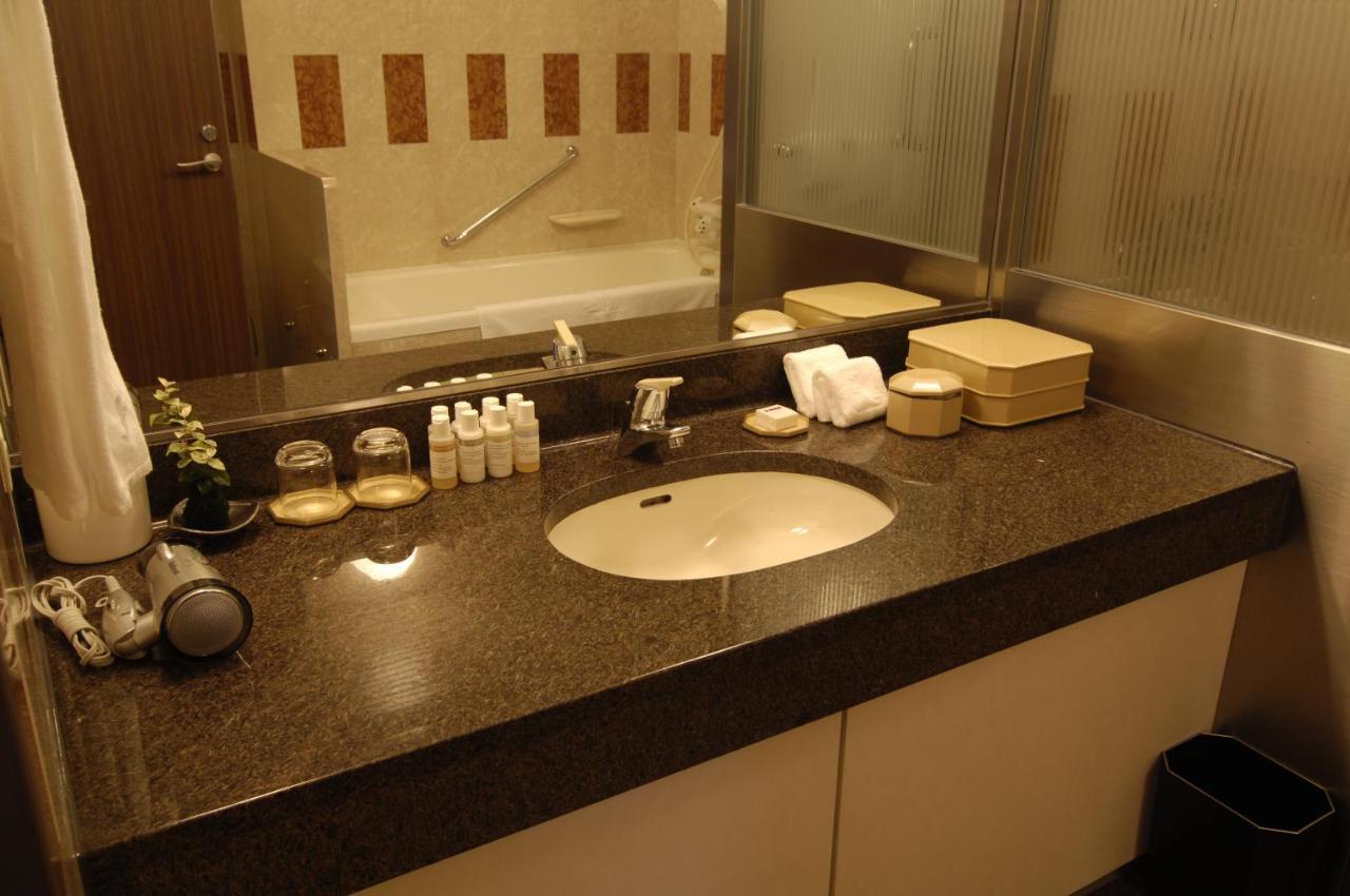 Royal Oak Hotel Spa & Gardens Otsu Eksteriør bilde